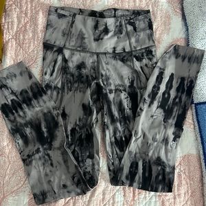 lululemon size 2 wunder train